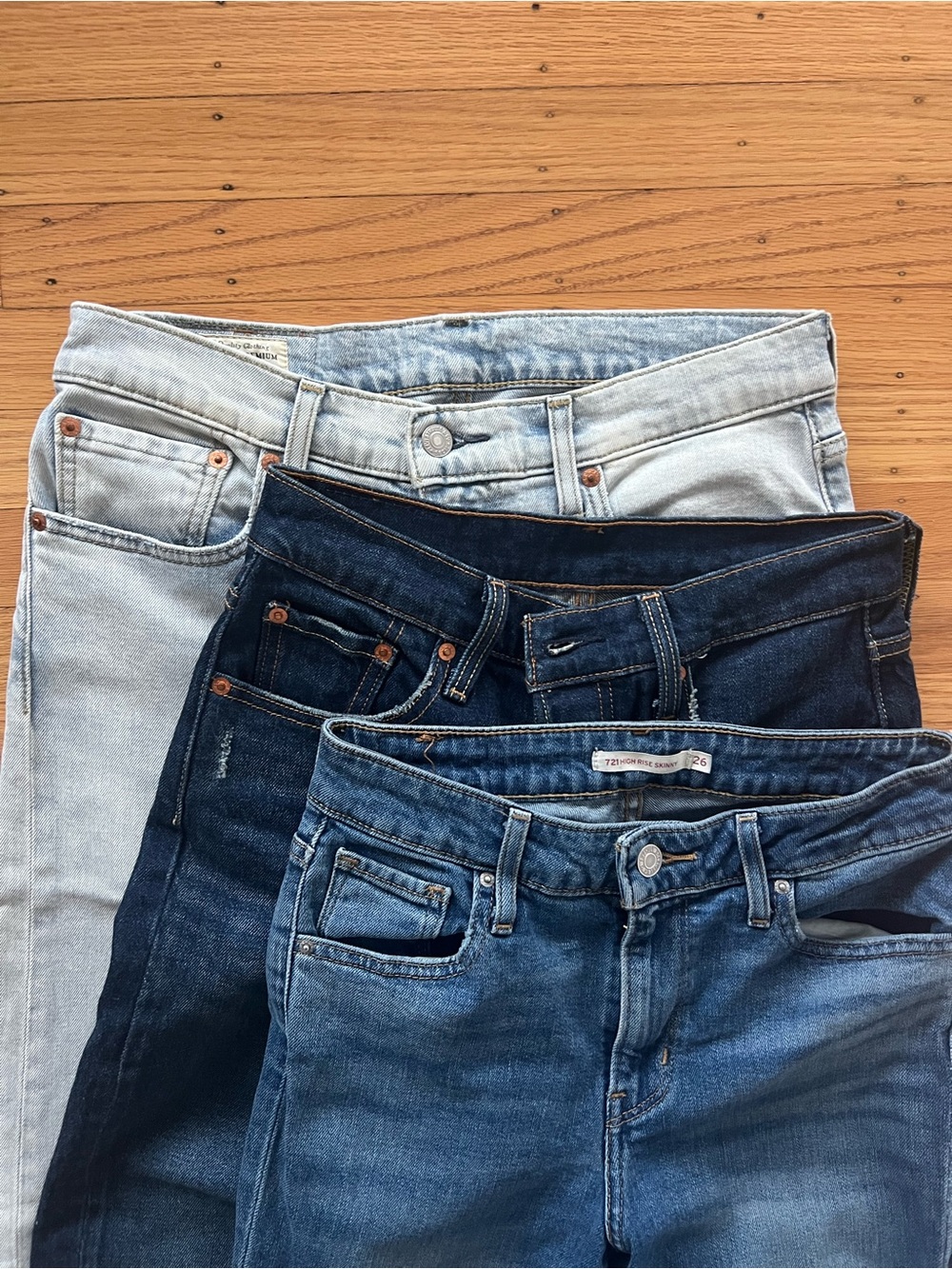 Lot of 3 Levi’s 721 501 512 Women’s Jeans 26